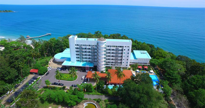 Independence Hotel Resort & Spa