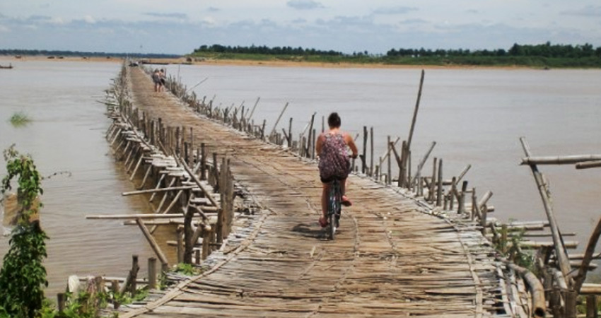 Sambor Prei Kuk - Kratie - Kompong Cham tour 3Days