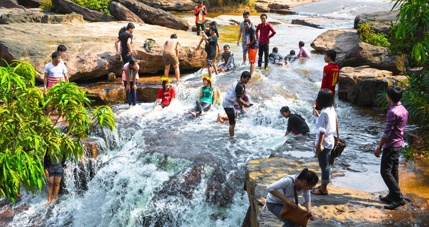 Kbal Chhay Waterfall
