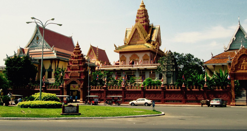 Wat Ounalom, Phnom Penh